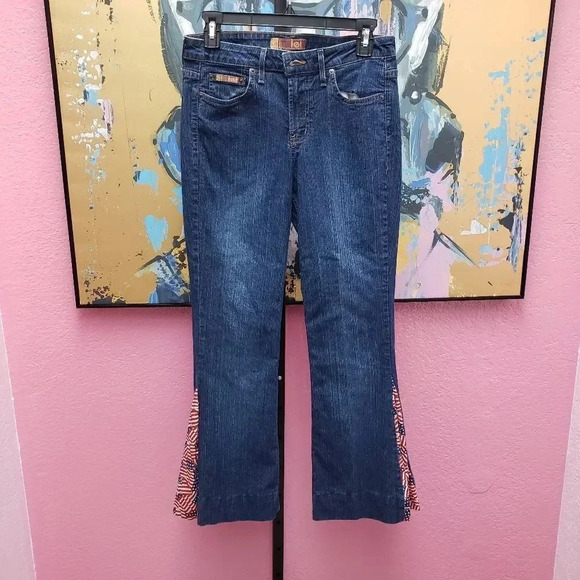 l.e.i Bell Bottom Jeans with Flags Size 5 - Picture 1 of 6